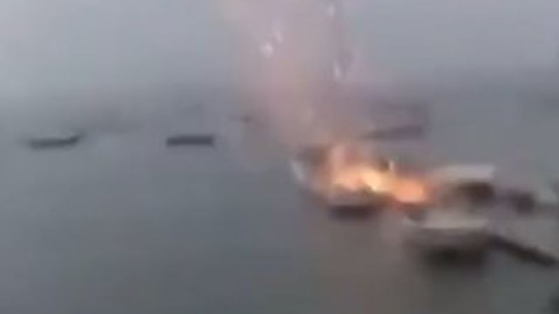 ABD'de tekneye yıldırım çarpma anı