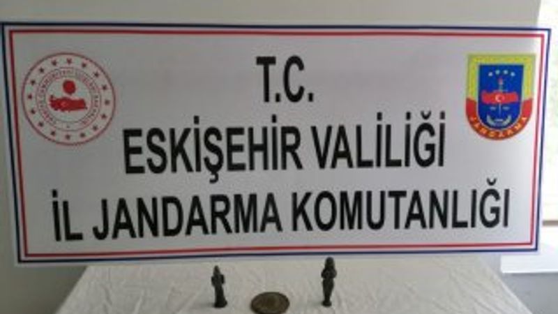 Eskişehir’de tarihi eser kaçakçısı polise takıldı