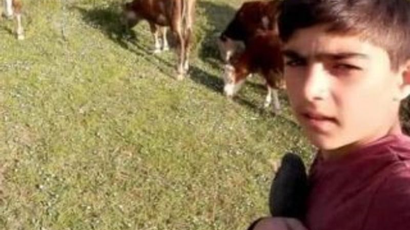 Kayalıklardan düşen çocuk hayatını kaybetti