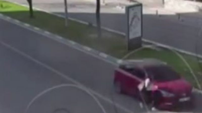 Kütahya'da yaya ezilmekten son anda kurtuldu