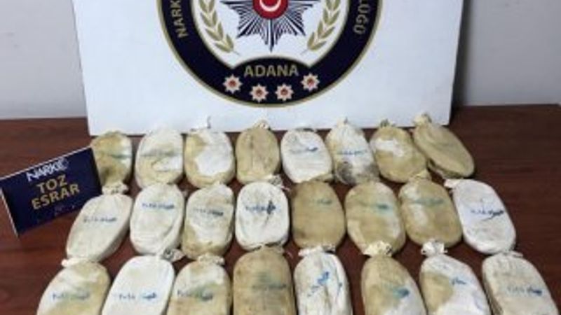 Adana'da otomobilde 5 kilo 675 gram esrar ele geçirildi