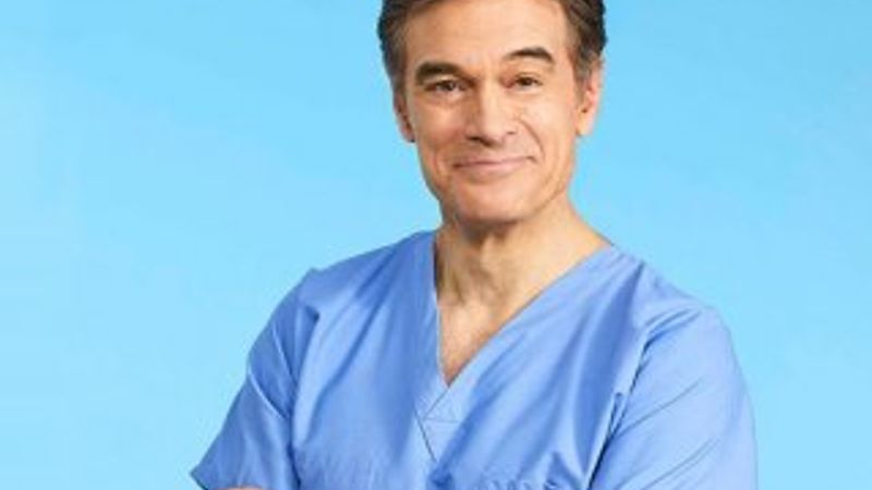 Doktor Mehmet Öz'ü kız kardeşi bıçakladı