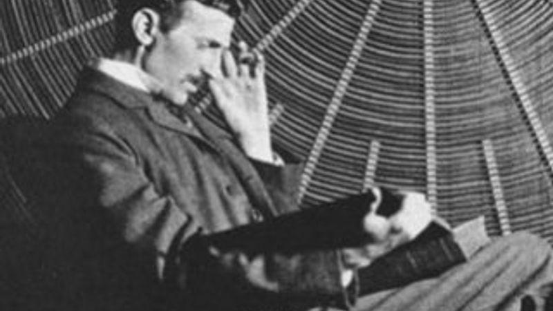 Elektrik tutkunu mucit Tesla’nın kitapları