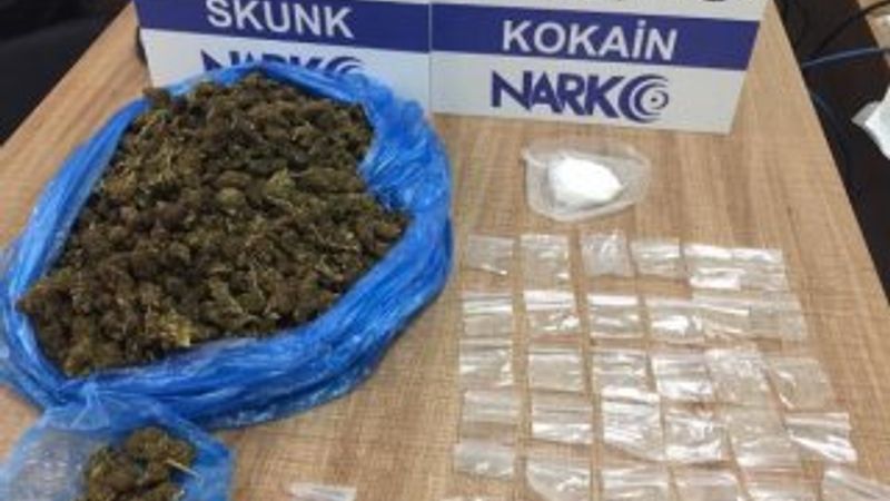 Muğla'da köpek maması kutusundan uyuşturucu çıktı