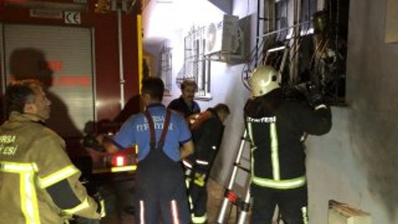 Bursa'da cinayet zanlısının evine molotoflu saldırı