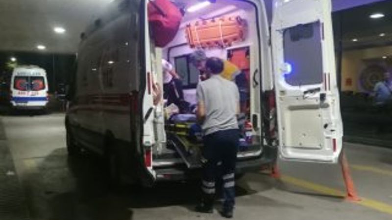 İzmir’de döner bıçaklı kavga: 3 yaralı