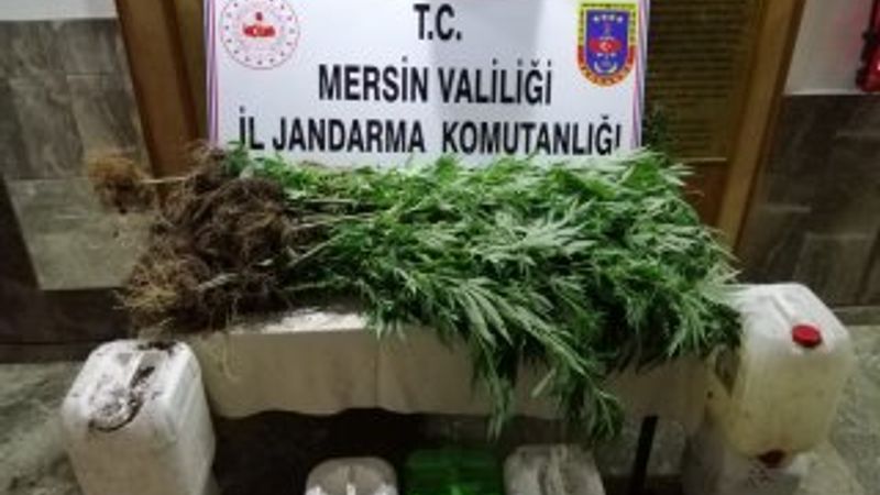 Mersin'de 40 kilo esrar yakalandı