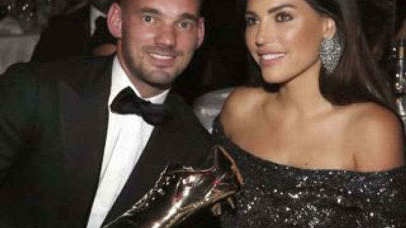 Wesley Sneijder 15 milyon euro ödeyecek