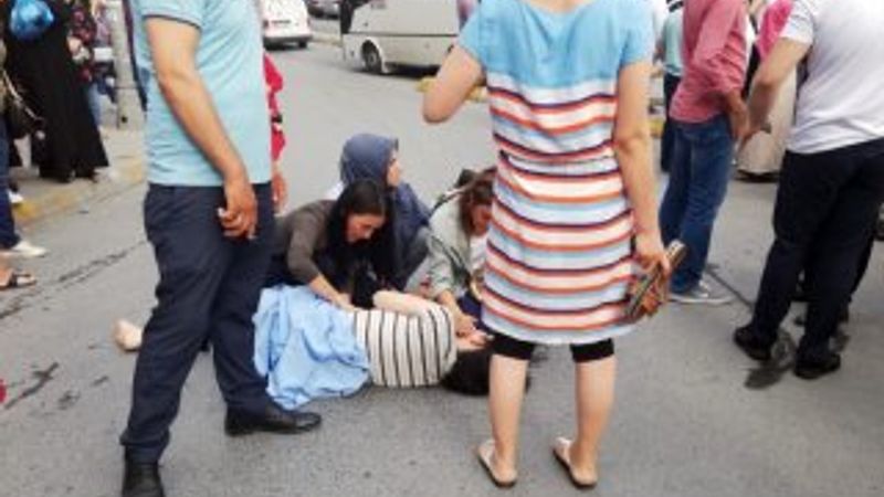 Esenyurt'ta 7 aylık hamile kadına kamyonet çarptı