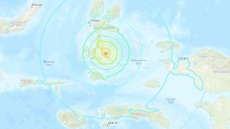 Endonezya'da 7.3 büyüklüğünde deprem
