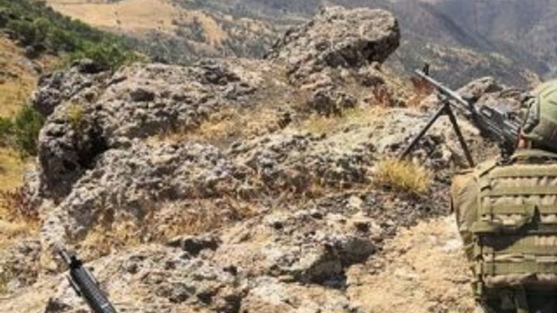 Kuzey Irak'ta mağarada 3 terörist cesedi bulundu