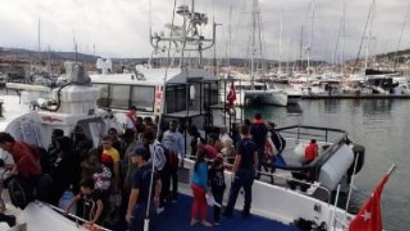 İzmir'de 88 kaçak mülteci yakalandı