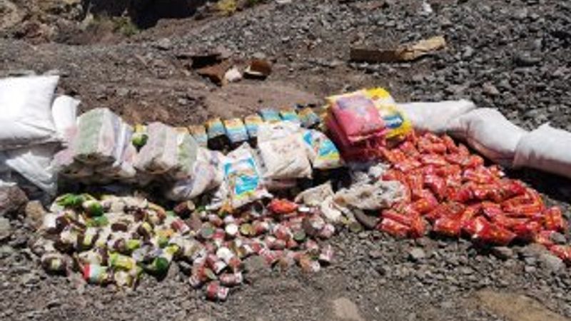 Teröristlere ait mağaradaki malzemeler imha edildi