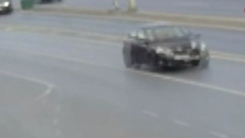 Esenyurt'ta otomobil sürücüsü motosiklete çarpıp kaçtı