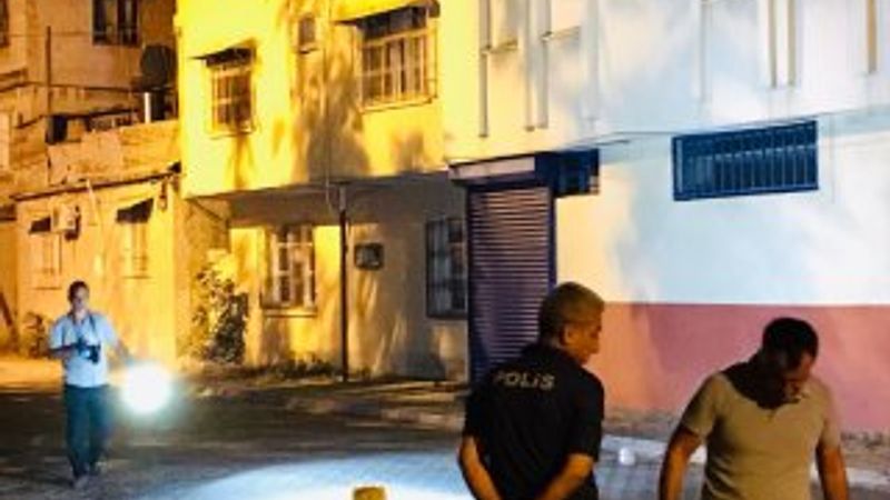 Tartışanlara müdahale ederken bacağından vuruldu