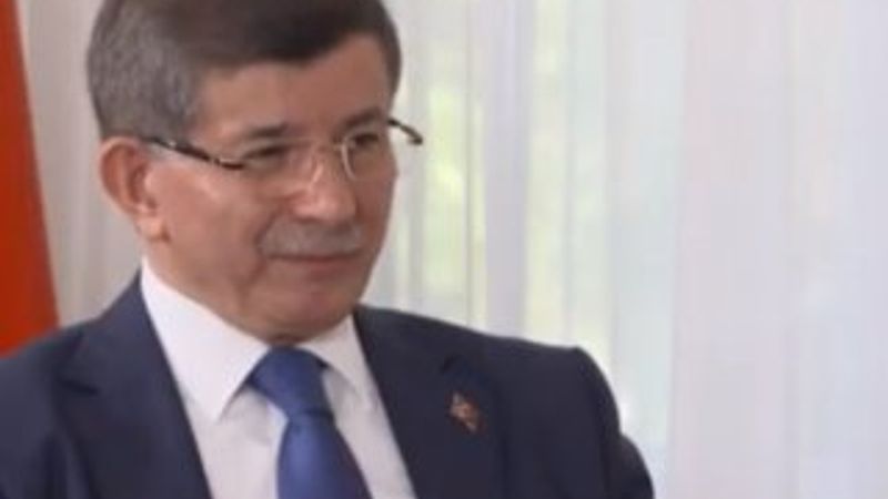 Davutoğlu, Suriye politikası suçlamalarına cevap verdi