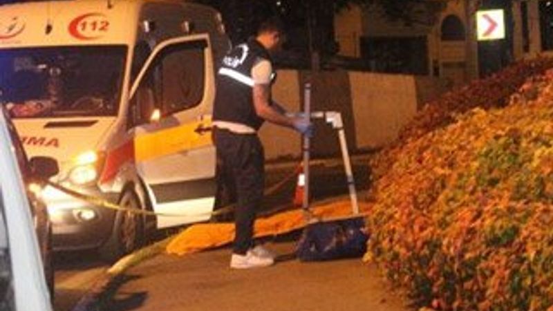 Beyoğlu’nda sokak ortasında ceset bulundu