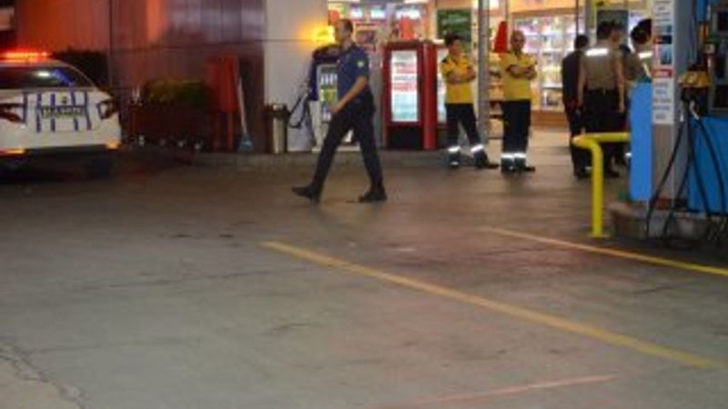 Pendik'te akaryakıt istasyonunda silahlı soygun