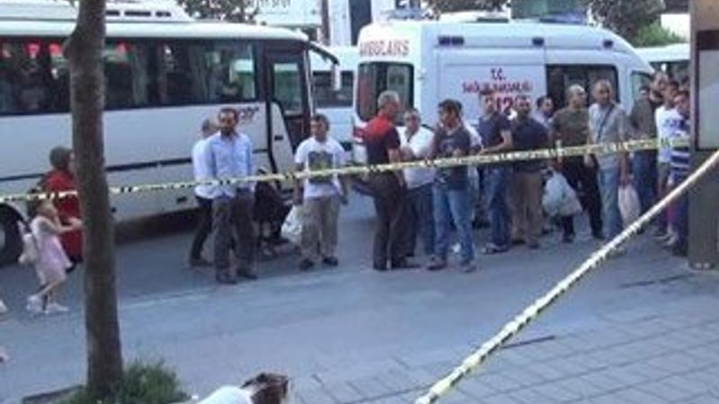 Esenyurt'ta esnafların yer tartışması kanlı bitti