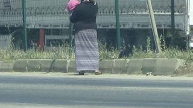 Bursa'da dilenciler bebekleriyle duygu sömürüsü yapıyor