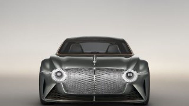 Bentley yeni tasarım harikası aracını tanıttı