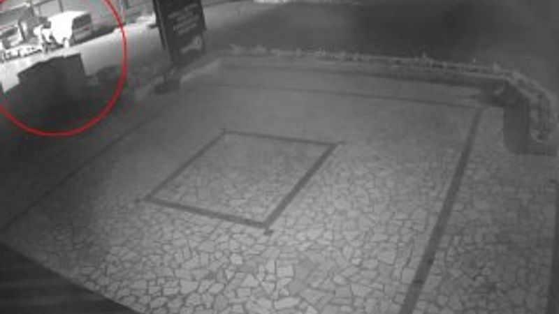 İstanbul’da otomobilleri çekiciye yükleyip çaldı