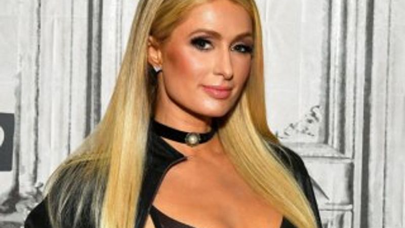 Paris Hilton köpeklerine malikane yaptırdı
