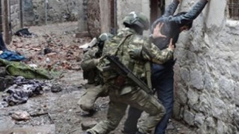 Şırnak'ta 5 terörist teslim oldu