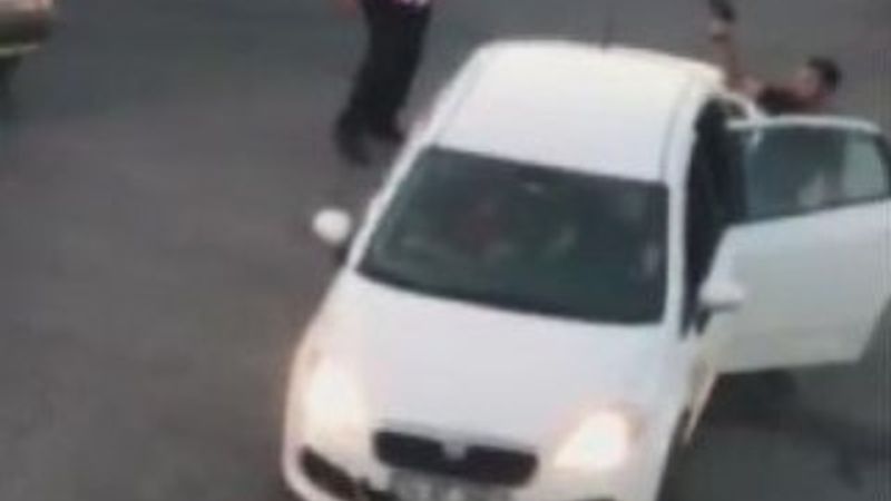 Beylikdüzü'nde iki grubun kavgası kamerada