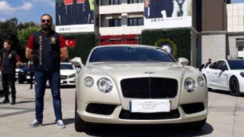 İstanbul'da lüks otomobil kaçakçılığı operasyonu