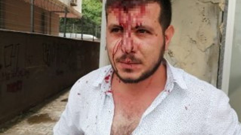 Borcunu almaya gitti, iki kişinin taşla saldırısına uğradı