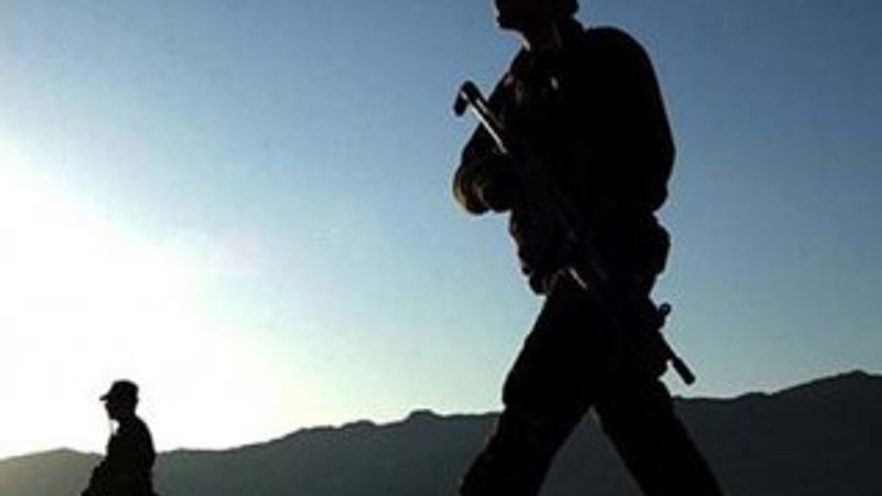 Hakkari’de ikna edilen 1 terörist teslim oldu