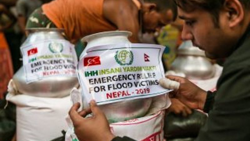 Selin vurduğu Güney Asya’ya yardım