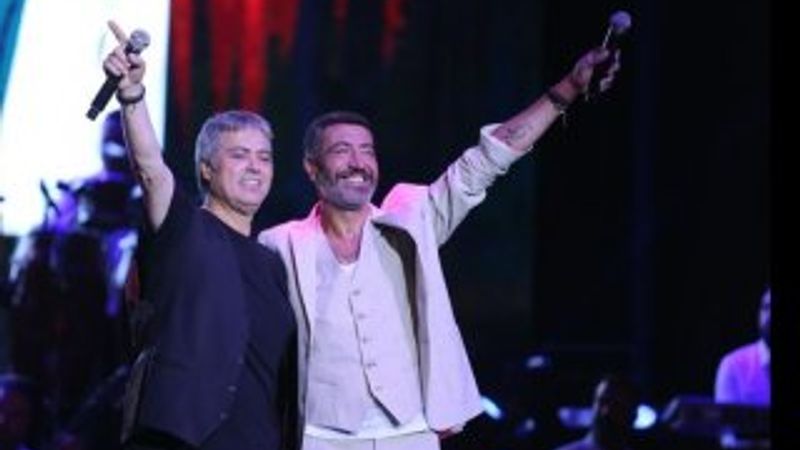 Cengiz Kurtoğlu ve Hakan Altun: Eşantiyon bilet yok