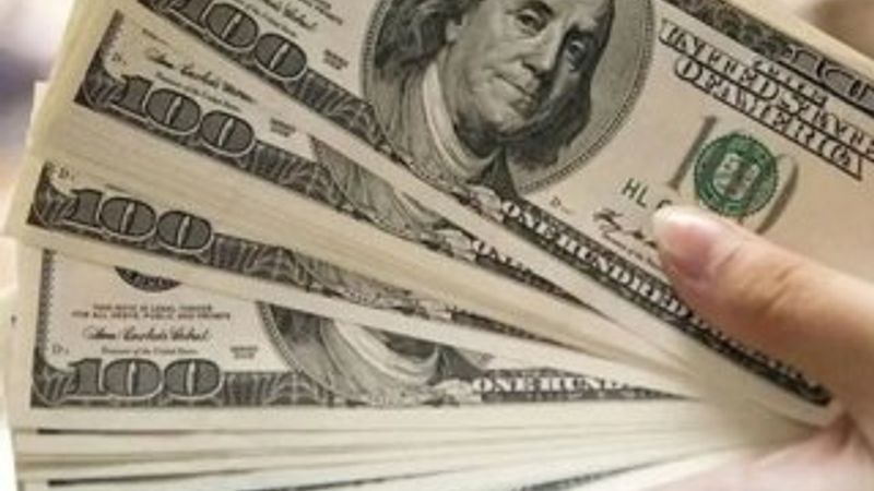 Dolar 5.55'in altında