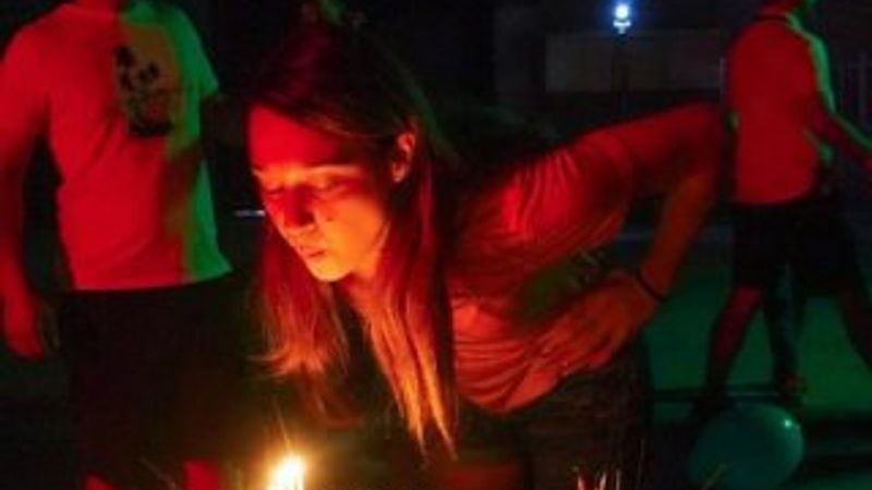 Gupse Özay'a sürpriz doğum günü