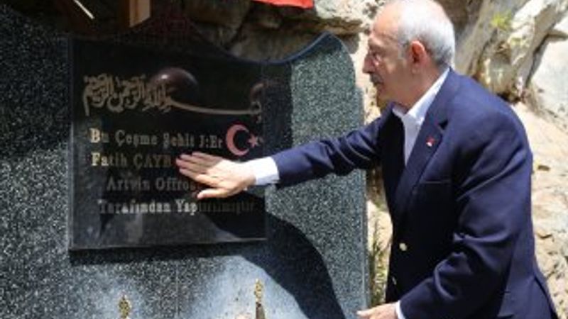 Kemal Kılıçdaroğlu saldırıya uğradığı yere gitti