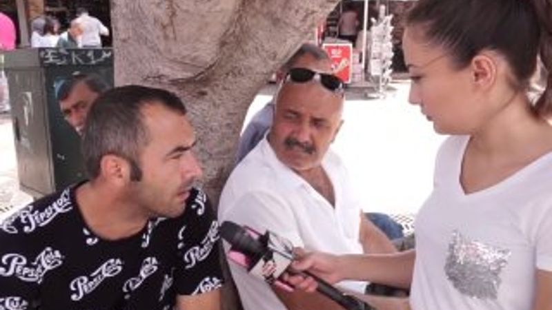 Sokak röportajında sigara zammı tartışması