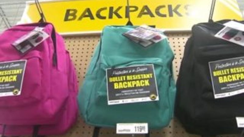 Amerikalı öğrenciler kurşun geçirmez çanta alıyor
