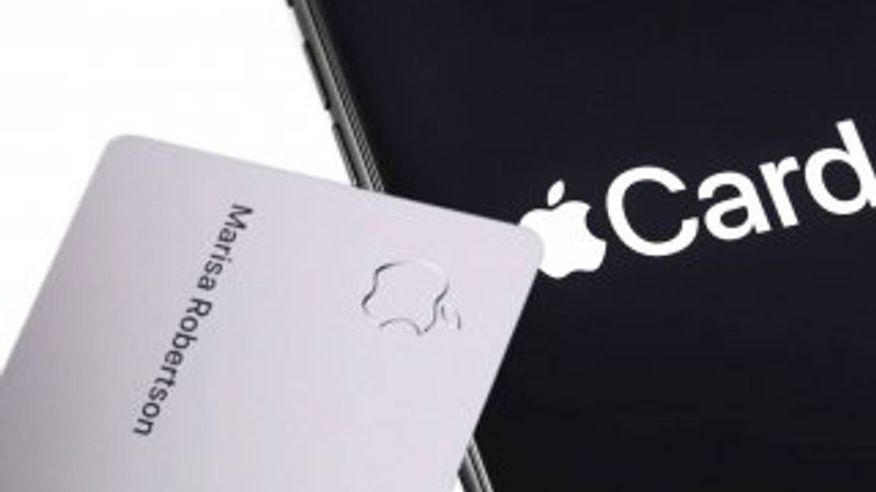 Apple, bazı kullanıcılara Apple Card için davet gönderdi