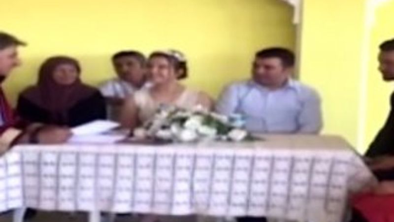 Isparta'da depreme nikahta yakalandılar