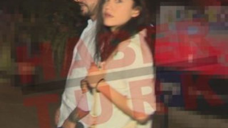 Ahmet Kural sevgilisiyle birlikte görüntülendi