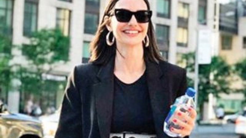 Yasemin Özilhan 3 beyazı bıraktı