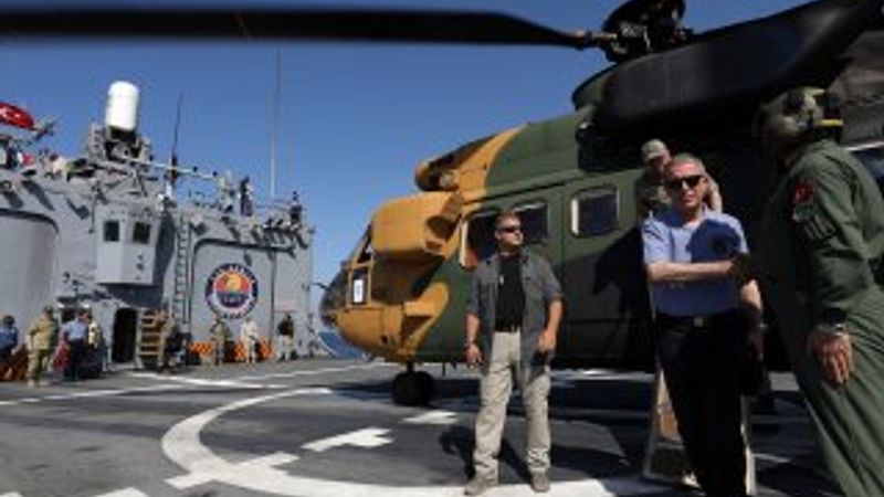 Akar ve komutanlar TCG Gemlik'e gitti