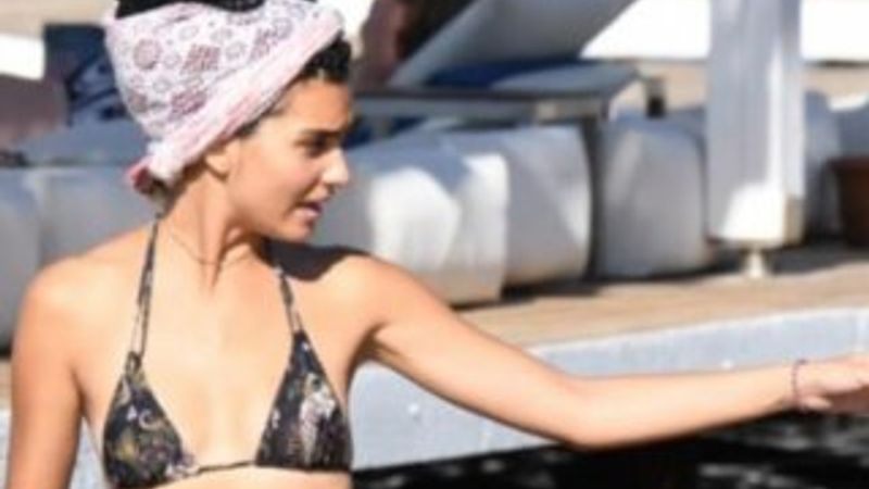 Tuba Büyüküstün tatilde