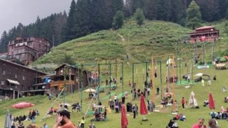 Ayder Yaylası'nda salıncak işgali