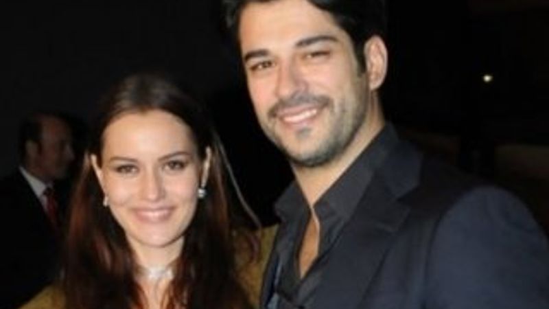 Burak Özçivit'ten eşine destek