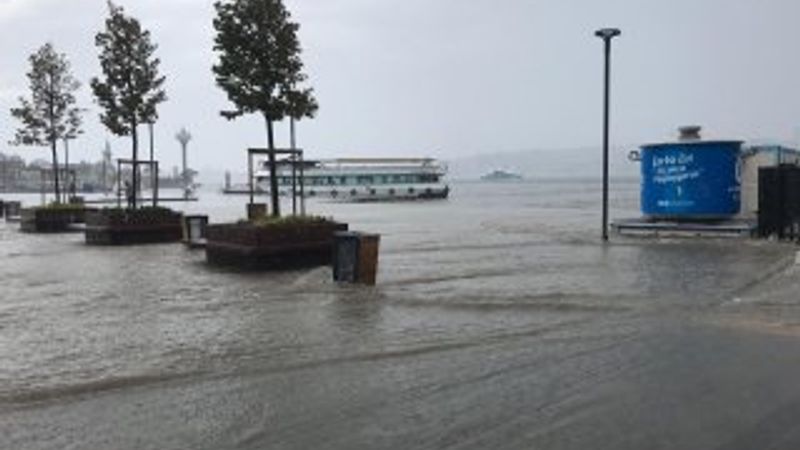 Üsküdar'da kara ve deniz birleşti