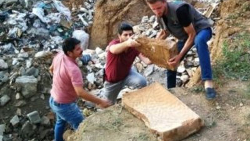 Bursa'da molozların arasından tarih çıktı