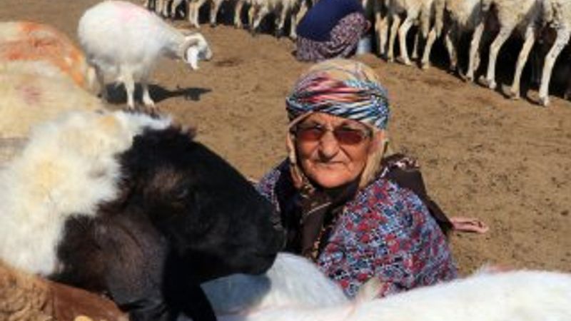 Karamanlı kadınlar, 'koşan' geleneğinden vazgeçmiyor